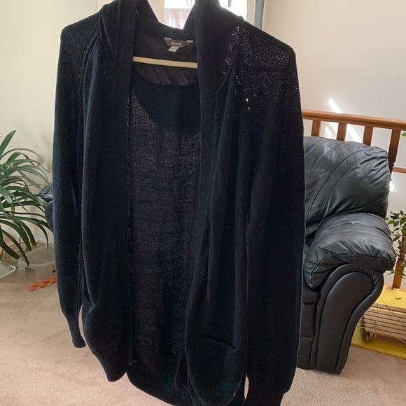 Roots Linen Blend Sweater with Hood, Size L, Black Color - Picture 1 of 7